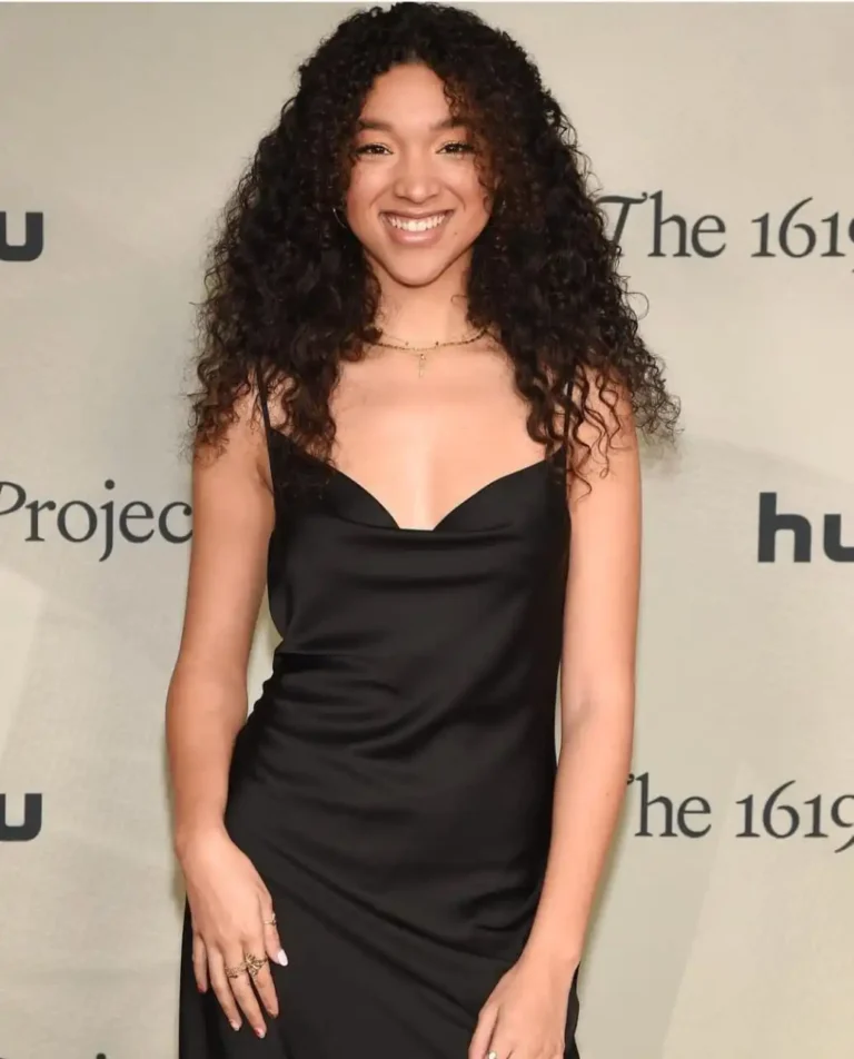 Gabrielle Elyse age, bio/wiki, height, family, career, net worth, education